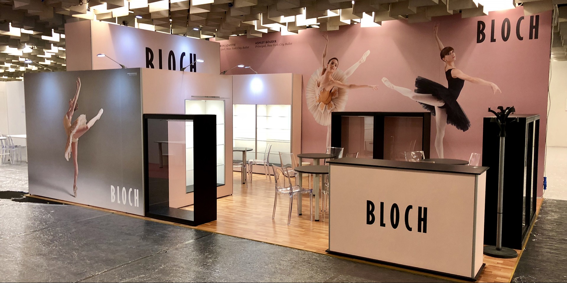 bloch versaform modular exhibition stand design - Guardian Display